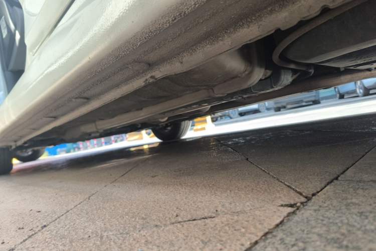 Used Hyundai Verna (older generation) 2014 1.4L Automatic Smart GLS Chassis Rear Left