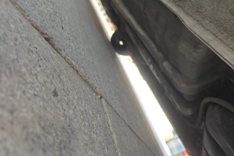 Used Hyundai Verna (older generation) 2014 1.4L Automatic Smart GLS Chassis Rear Left
