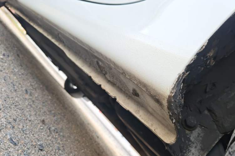 Used Hyundai Verna (older generation) 2014 1.4L Automatic Smart GLS Chassis Rear Left