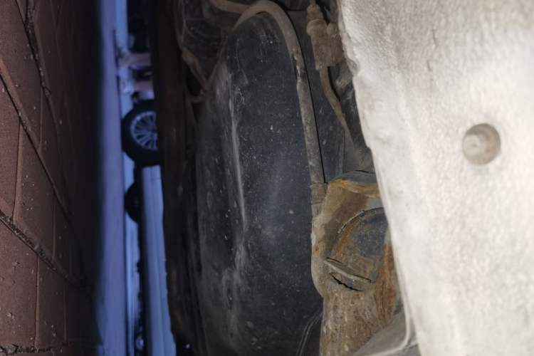 Used Hyundai Verna (older generation) 2014 1.4L Automatic Fashion GS Model Chassis Rear Left