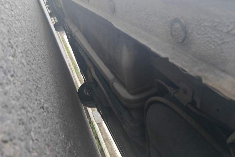 Used Hyundai Verna (older generation) 2014 1.4L Automatic Smart GLS Chassis Rear Left
