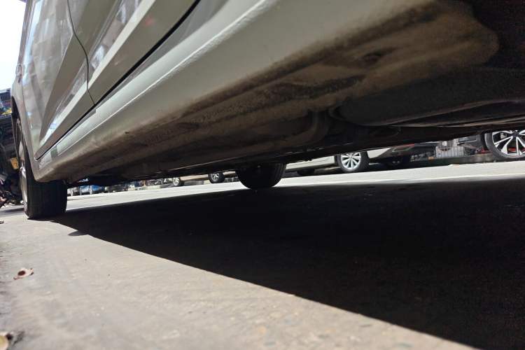 Used Hyundai Verna (older generation) 2014 1.4L Automatic Smart GLS Chassis Rear Left