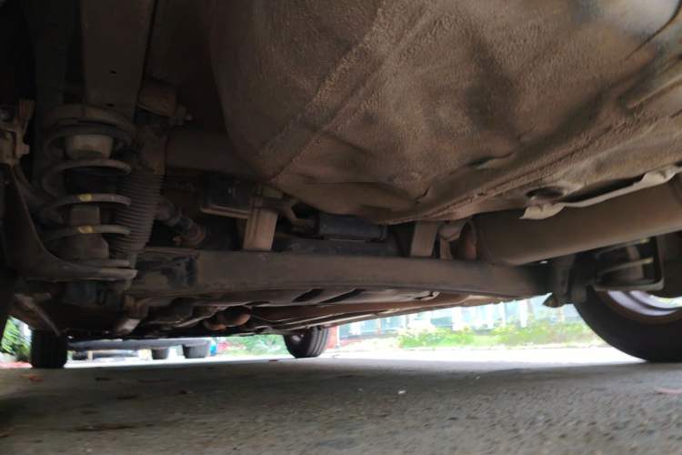 Used Hyundai Verna (older generation) 2014 1.4L Manual Smart GLS Trim Chassis Rear Left