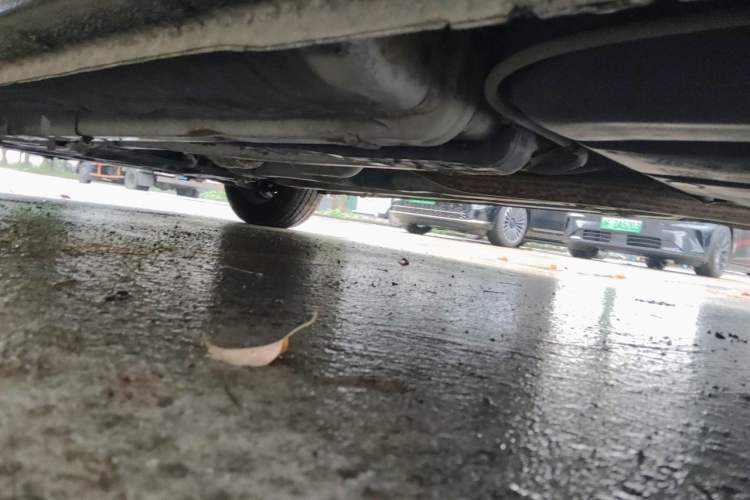 Used Hyundai Verna (older generation) 2014 1.4L Manual Smart GLS Trim Chassis Rear Left