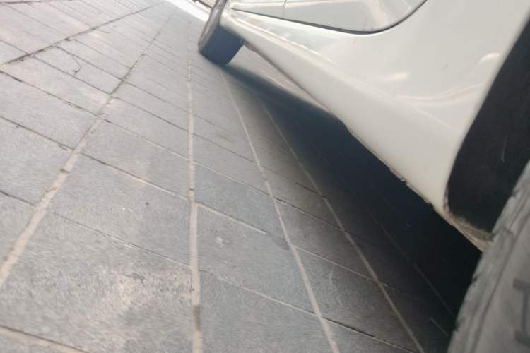 Used Hyundai Verna (older generation) 2014 1.4L Automatic Smart GLS Chassis Rear Left