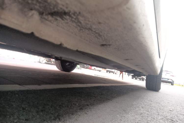 Used Hyundai Verna (older generation) 2014 1.4L Manual Smart GLS Trim Chassis Rear Left