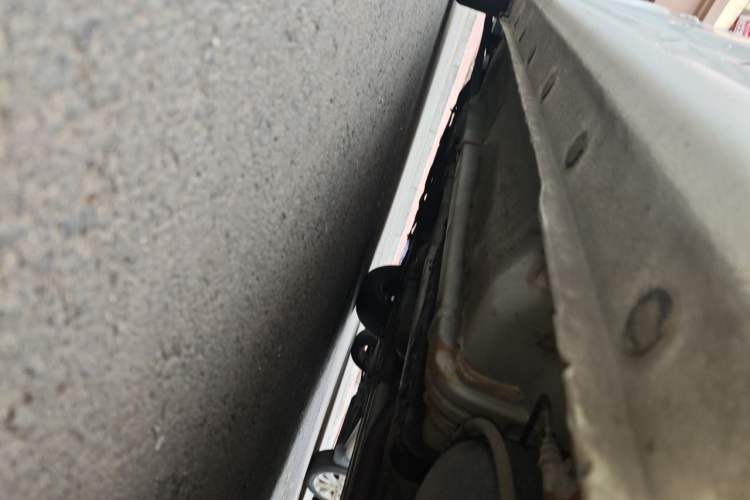 Used Hyundai Verna (older generation) 2014 1.4L Manual Smart GLS Trim Chassis Rear Left