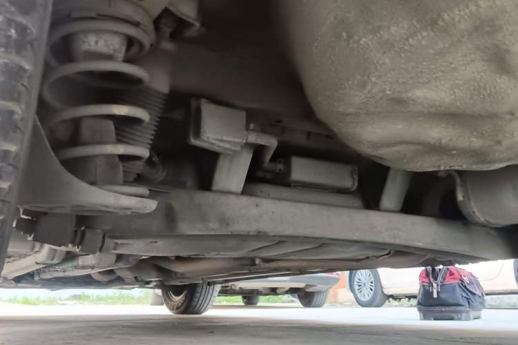 Used Hyundai Verna (older generation) 2014 1.4L Manual Smart GLS Trim Chassis Rear Left