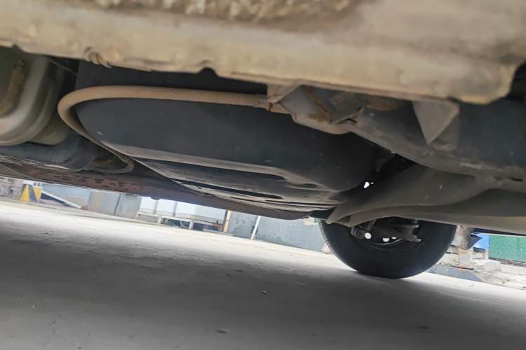 Used Hyundai Verna (older generation) 2014 1.4L Manual Smart GLS Trim Chassis Rear Left