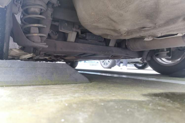 Used Hyundai Verna (older generation) 2014 1.4L Manual Smart GLS Trim Chassis Rear Left
