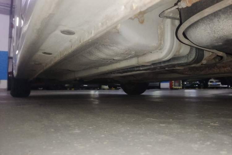 Used Hyundai Verna (older generation) 2014 1.4L Automatic Smart GLS Chassis Rear Left