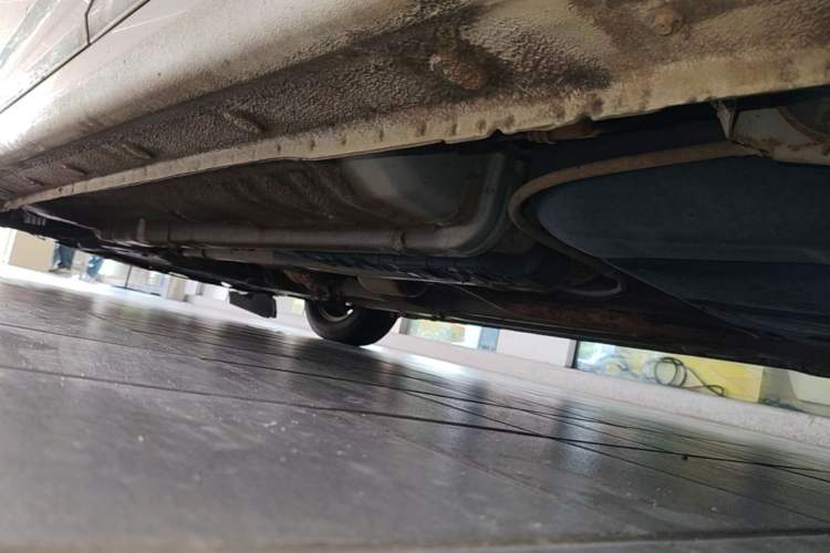 Used Hyundai Verna (older generation) 2014 1.4L Automatic Smart GLS Chassis Rear Left