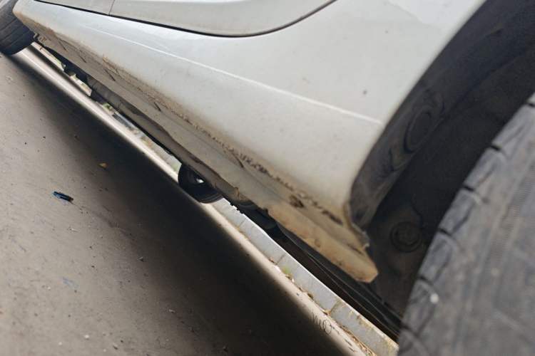 Used Hyundai Verna (older generation) 2014 1.4L Manual Smart GLS Trim Chassis Rear Left