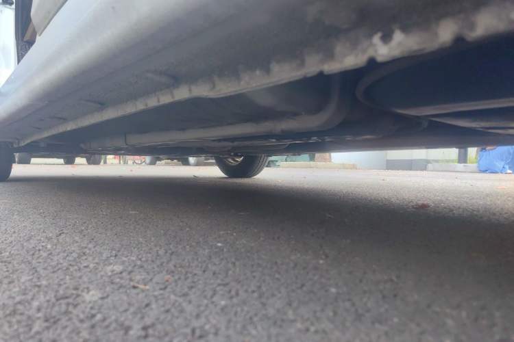 Used Hyundai Verna (older generation) 2014 1.4L Automatic Smart GLS Chassis Rear Left