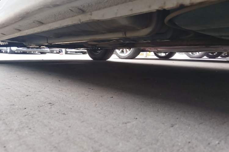 Used Hyundai Verna (older generation) 2014 1.4L Manual Smart GLS Trim Chassis Rear Left