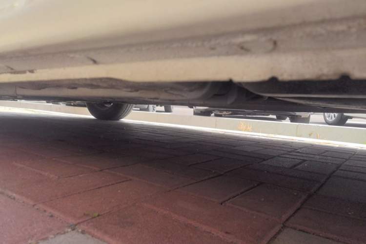 Used Hyundai Verna (older generation) 2014 1.4L Automatic Leading-Edge GLX Chassis Rear Left