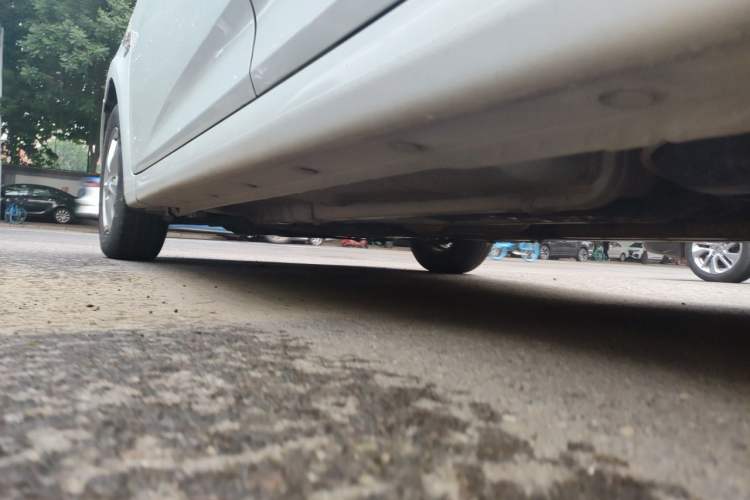 Used Hyundai Verna (older generation) 2014 1.4L Manual Smart GLS Trim Chassis Rear Left