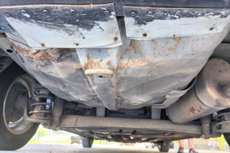 Used Hyundai Verna (older generation) 2014 1.4L Automatic Leading-Edge GLX Chassis Rear