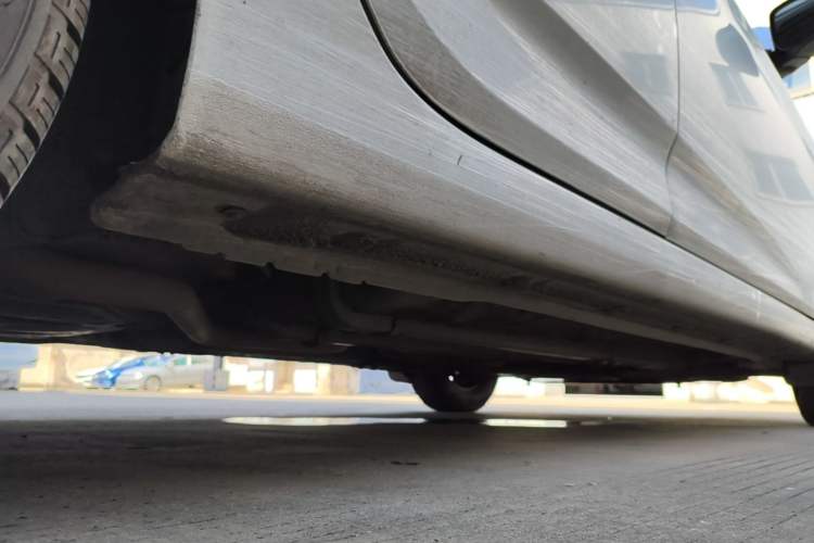 Used Hyundai Verna (older generation) 2014 1.4L Manual Smart GLS Trim Chassis Rear Right