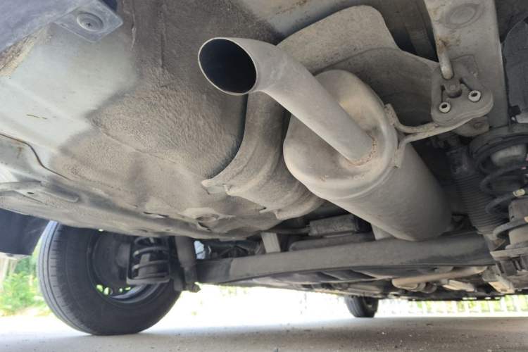 Used Hyundai Verna (older generation) 2014 1.4L Manual Smart GLS Trim Chassis Rear Right