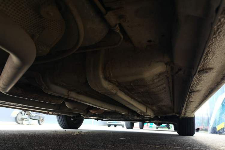 Used Hyundai Verna (older generation) 2014 1.4L Manual Smart GLS Trim Chassis Rear Right
