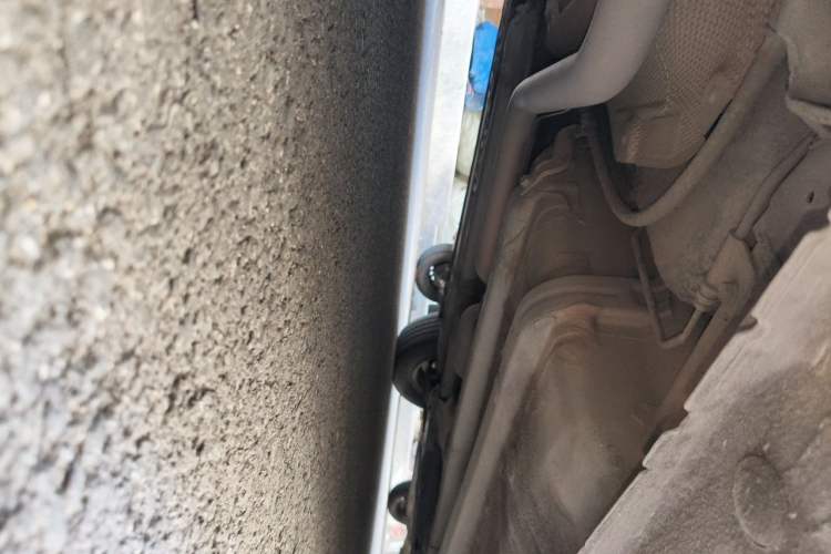 Used Hyundai Verna (older generation) 2014 1.4L Automatic Smart GLS Chassis Rear Right