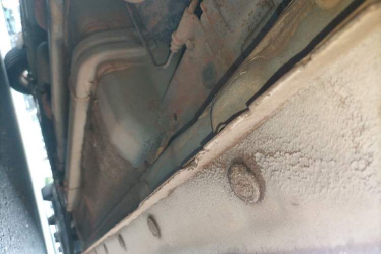 Used Hyundai Verna (older generation) 2014 1.4L Automatic Smart GLS Chassis Rear Right