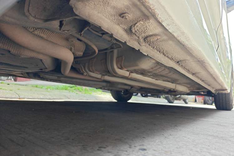 Used Hyundai Verna (older generation) 2014 1.4L Automatic Smart GLS Chassis Rear Right