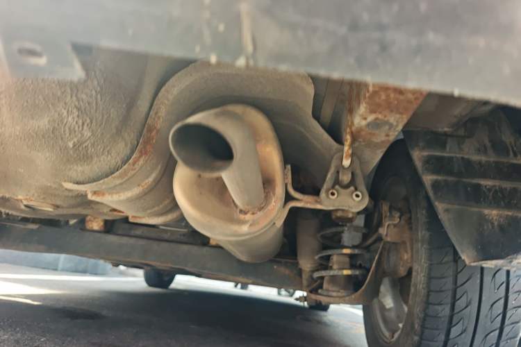 Used Hyundai Verna (older generation) 2014 1.4L Automatic Smart GLS Chassis Rear Right