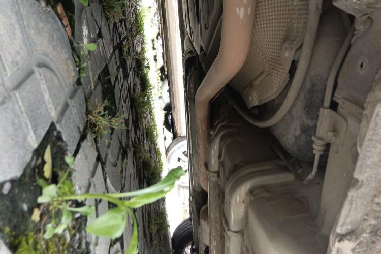Used Hyundai Verna (older generation) 2014 1.4L Manual Top-Tier Model TOP Chassis Rear Right