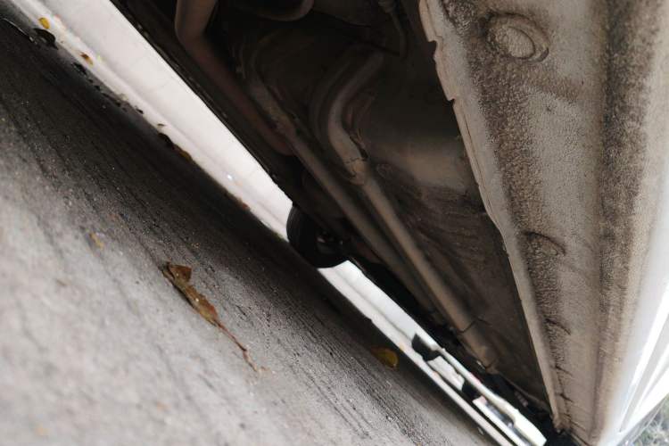 Used Hyundai Verna (older generation) 2014 1.4L Automatic Smart GLS Chassis Rear Right