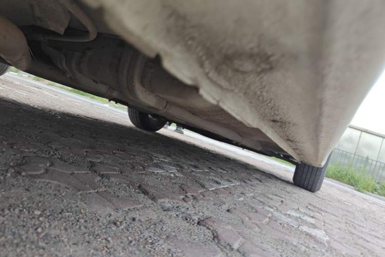 Used Hyundai Verna (older generation) 2014 1.4L Manual Smart GLS Trim Chassis Rear Right
