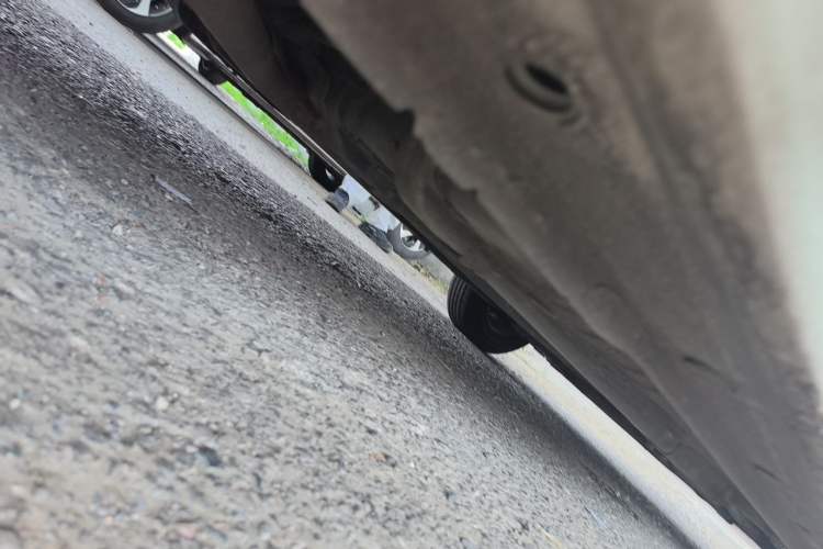 Used Hyundai Verna (older generation) 2014 1.4L Manual Smart GLS Trim Chassis Rear Right