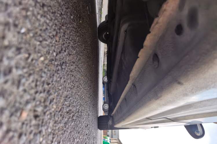 Used Hyundai Verna (older generation) 2014 1.4L Manual Smart GLS Trim Chassis Rear Right