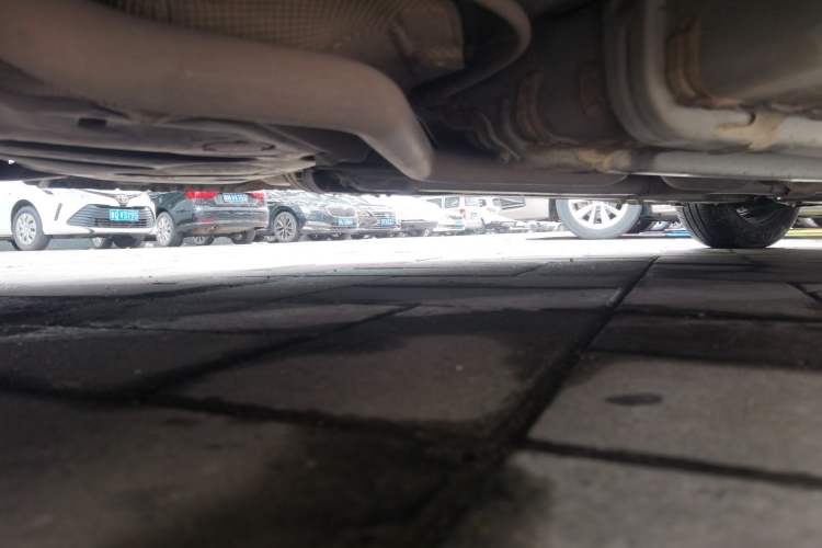 Used Hyundai Verna (older generation) 2014 1.4L Manual Smart GLS Trim Chassis Rear Right