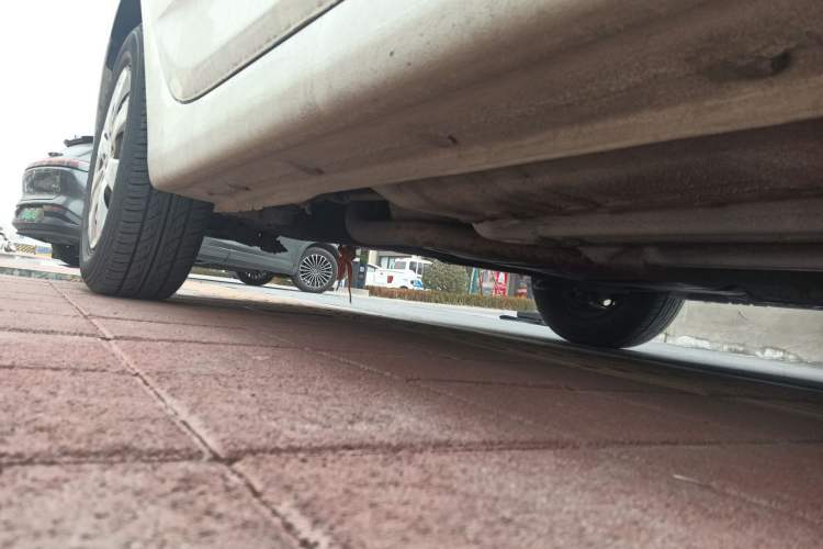 Used Hyundai Verna (older generation) 2014 1.4L Manual Smart GLS Trim Chassis Rear Right