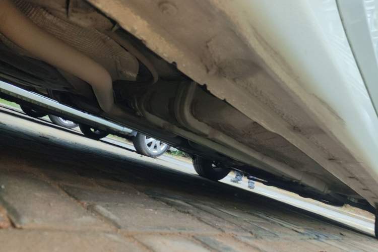 Used Hyundai Verna (older generation) 2014 1.4L Automatic Smart GLS Chassis Rear Right