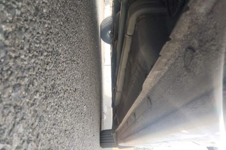 Used Hyundai Verna (older generation) 2014 1.4L Automatic Smart GLS Chassis Rear Right