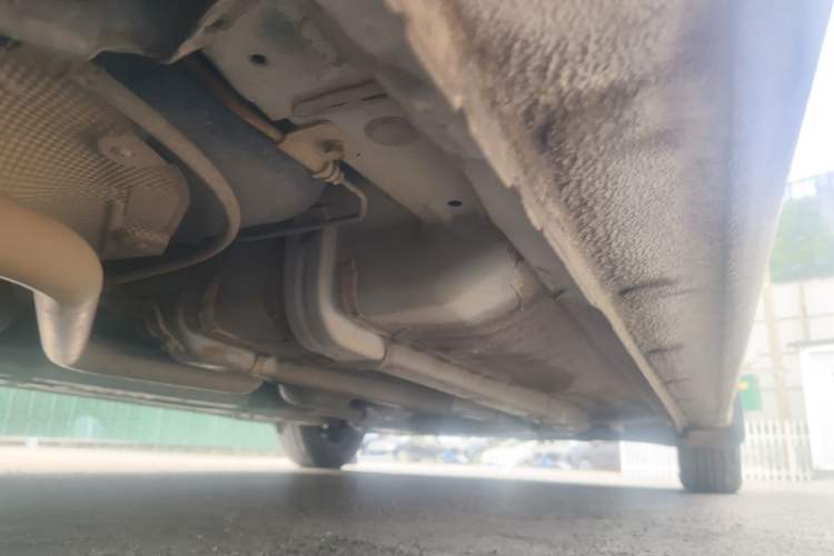 Used Hyundai Verna (older generation) 2014 1.4L Manual Smart GLS Trim Chassis Rear Right