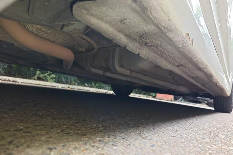 Used Hyundai Verna (older generation) 2014 1.4L Automatic Leading-Edge GLX Chassis Rear Right