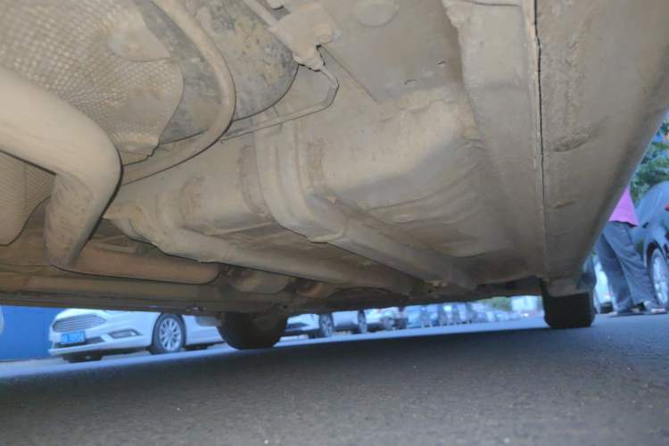 Used Hyundai Verna (older generation) 2014 1.4L Manual Smart GLS Trim Chassis Rear Right