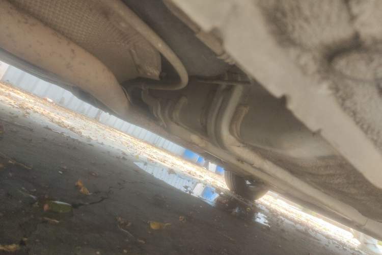 Used Hyundai Verna (older generation) 2014 1.4L Automatic Leading-Edge GLX Chassis Rear Right