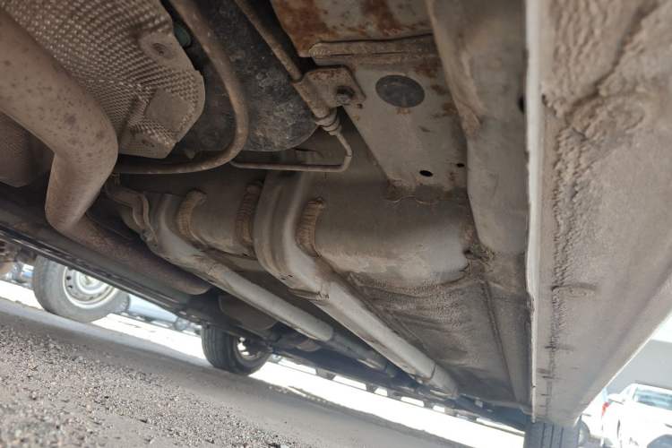 Used Hyundai Verna (older generation) 2014 1.4L Automatic Leading-Edge GLX Chassis Rear Right