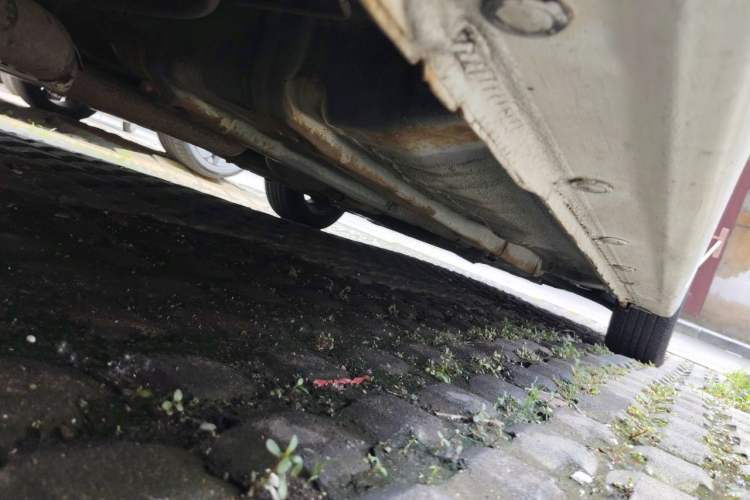 Used Hyundai Verna (older generation) 2014 1.4L Automatic Smart GLS Chassis Rear Right