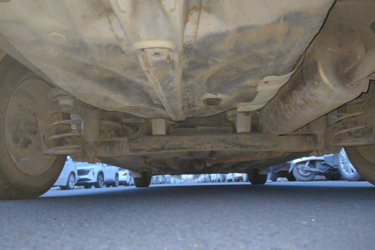 Used Hyundai Verna (older generation) 2014 1.4L Manual Smart GLS Trim Chassis Rear