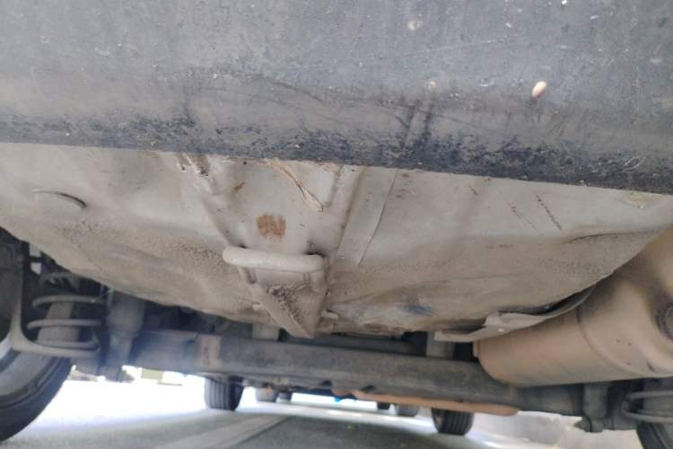 Used Hyundai Verna (older generation) 2014 1.4L Manual Top-Tier Model TOP Chassis Rear