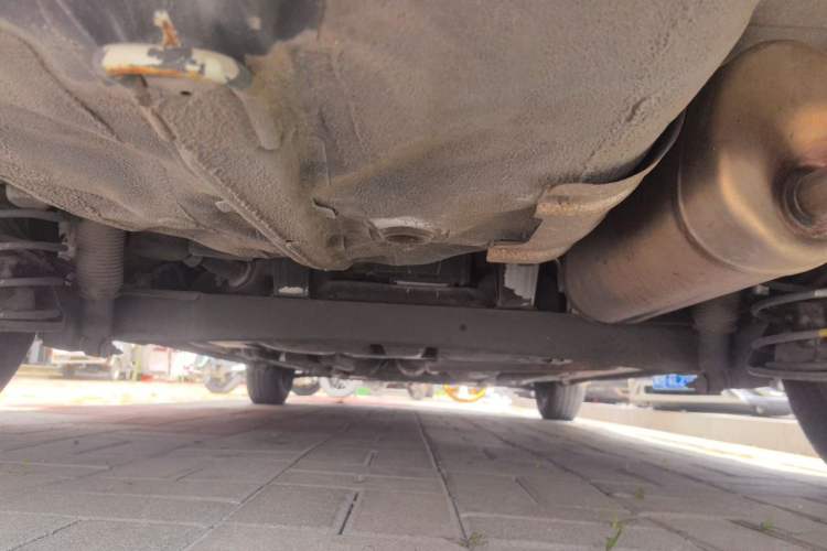 Used Hyundai Verna (older generation) 2014 1.4L Automatic Leading-Edge GLX Chassis Rear