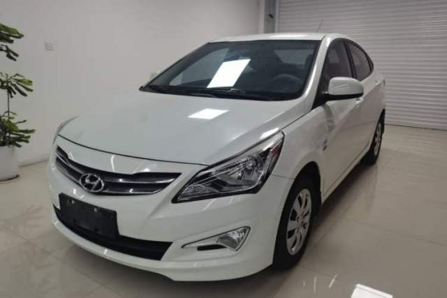 Used Hyundai Verna (older generation) 2014 1.4L Manual Smart GLS Trim