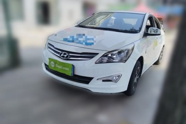 Used Hyundai Verna (older generation) 2014 1.4L Manual Smart GLS Trim