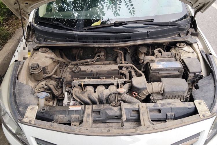 Used Hyundai Verna (older generation) 2014 1.4L Automatic Smart GLS Engine Bay